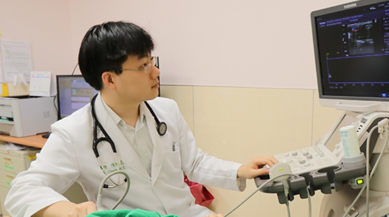 亞洲大學附屬醫院腎臟科主治醫師陳虹志 亞洲大學附屬醫院腎臟科主治醫師陳虹志