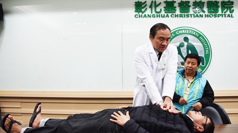 心肺復甦術示範 心肺復甦術示範
