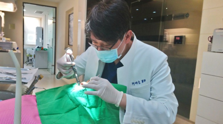 何明吉醫師 何明吉醫師