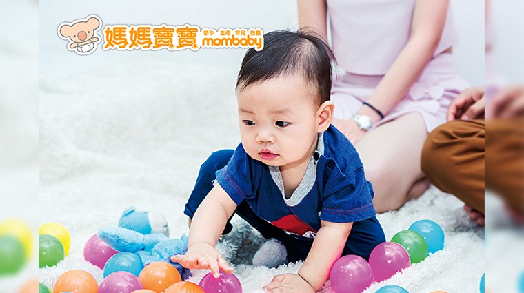 寶寶爬行 寶寶爬行