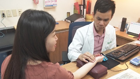 童綜合醫院中醫科醫師陳建雄