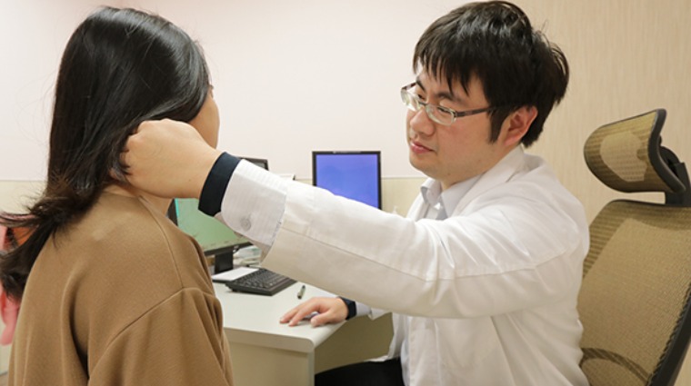 亞洲大學附屬醫院感染科主治醫師張為碩 亞洲大學附屬醫院感染科主治醫師張為碩