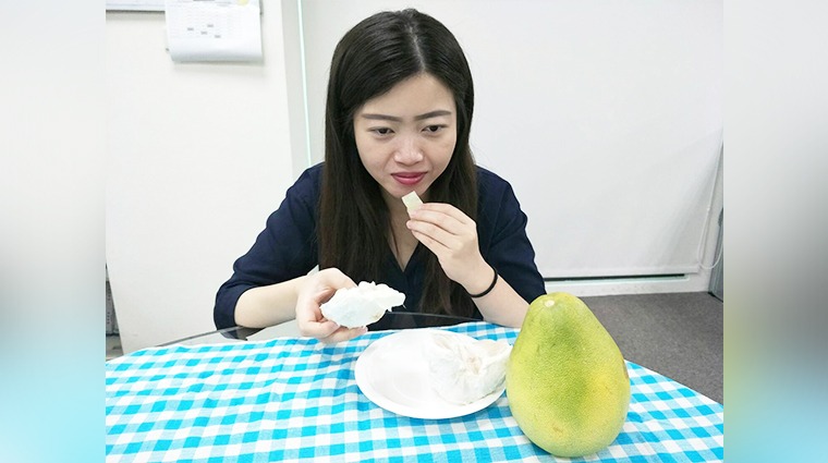 吃柚子 吃柚子
