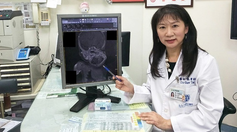 童綜合醫院達文西中心暨耳鼻喉部主任蔡青劭 童綜合醫院達文西中心暨耳鼻喉部主任蔡青劭