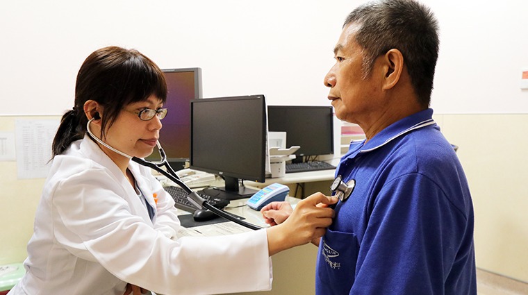 亞洲大學附屬醫院胸腔內科主治醫師陳鈴宜