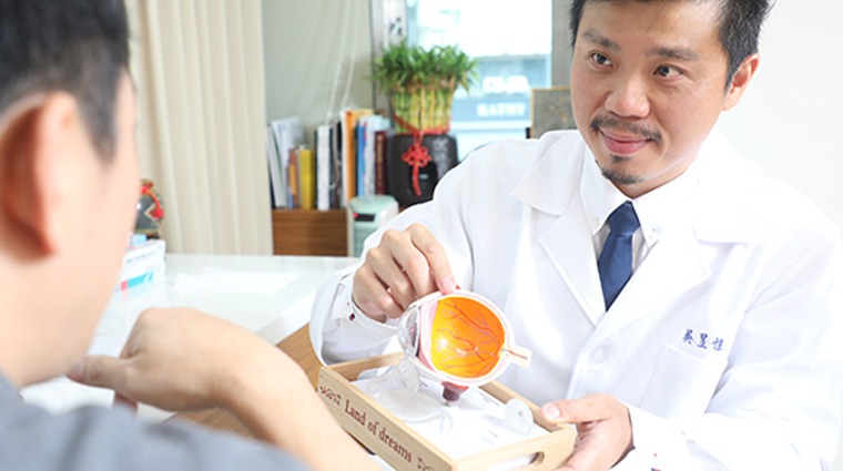 吳昱愷醫師看診