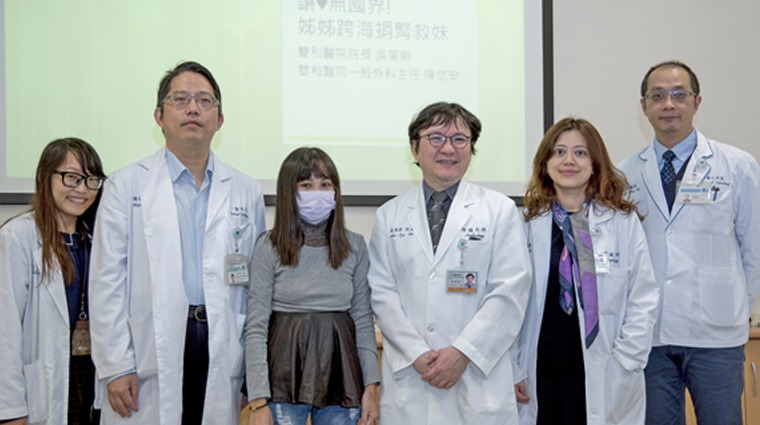 雙和醫護團隊與病人吳小姐合影 雙和醫護團隊與病人吳小姐合影