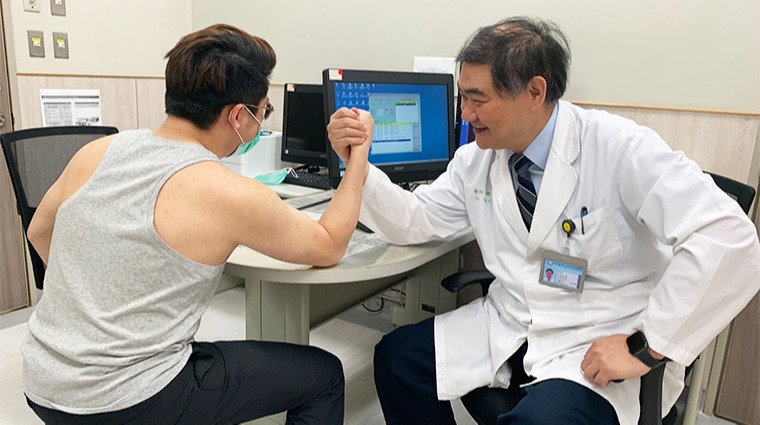 比腕力 比腕力