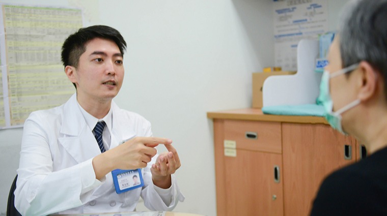 台北慈濟醫院整形外科李京軒醫師 台北慈濟醫院整形外科李京軒醫師