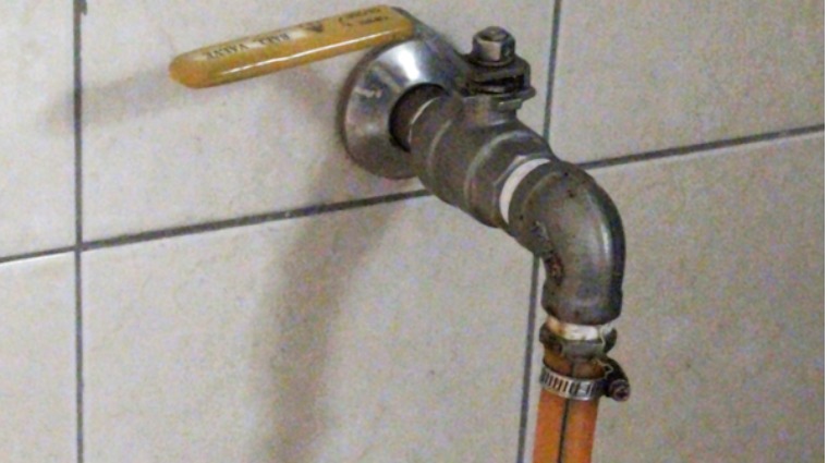 自來水管 自來水管