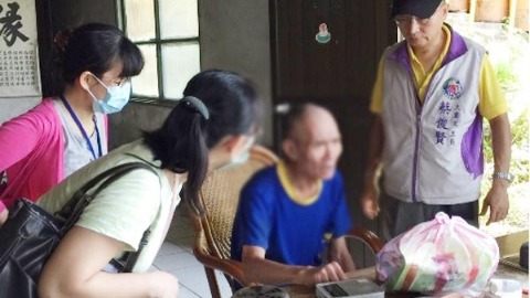 家醫聯合訪視服務團隊與獨居長者