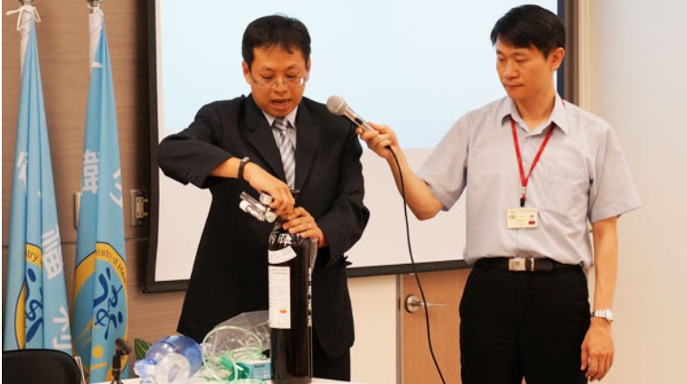 笑氣 笑氣