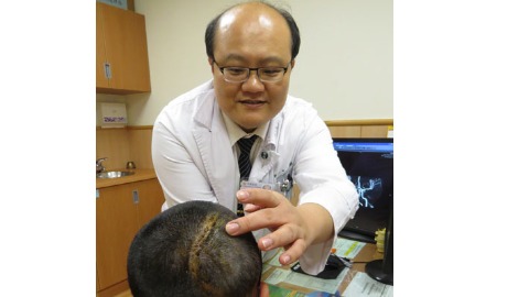  臺中慈濟醫院神經外科楊道杰醫師