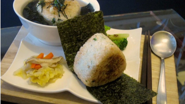 飯糰泡飯套餐 飯糰泡飯套餐