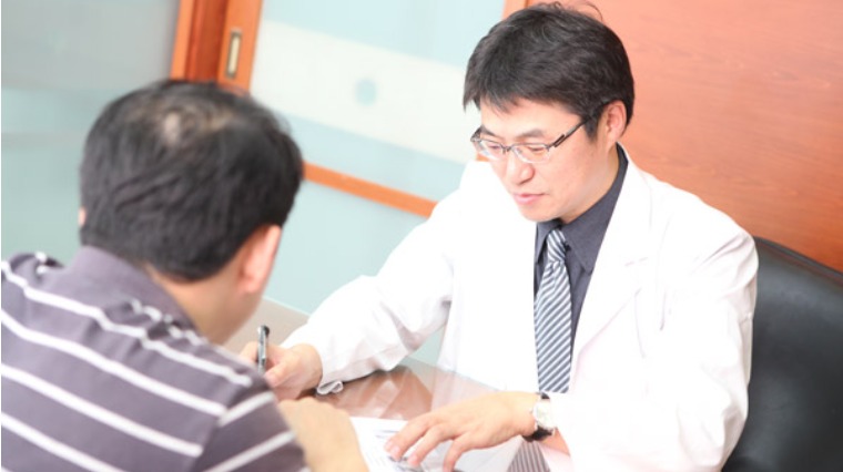 樹立專業形象 FUE植髮符合商務人士需求