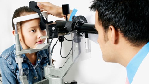專業驗光師把關 矯正視力有保障