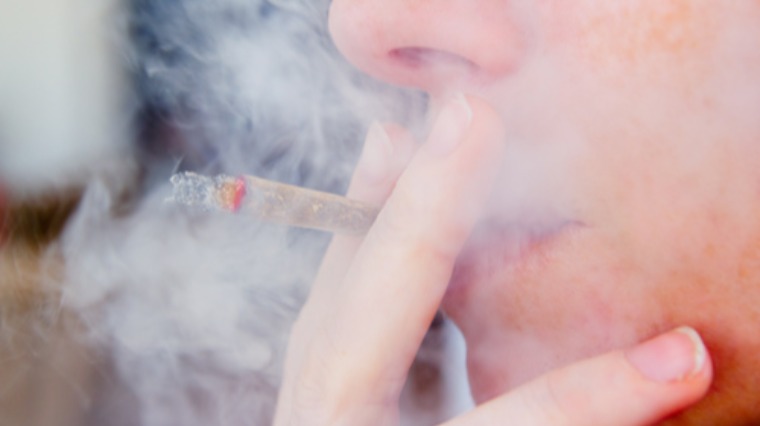 女性中風成因 二手菸多於吸菸 女性中風成因 二手菸多於吸菸