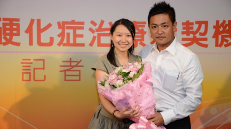 手腳不聽使喚 妙齡女罹患「多發性硬化症」 手腳不聽使喚 妙齡女罹患「多發性硬化症」