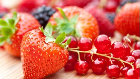 多吃草莓、藍莓 可降低帕金森氏症風險