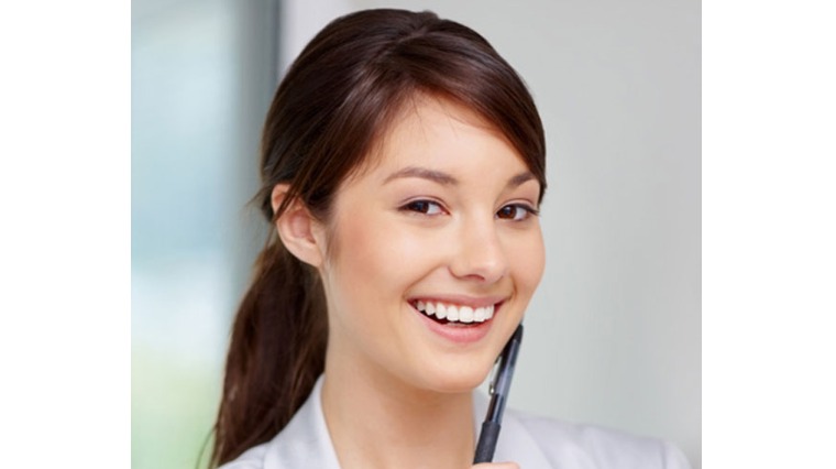 打造黃金比例微笑曲線　牙齒貼片午休美容