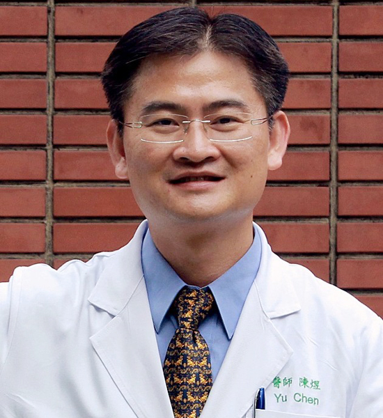 陳煜醫師提醒,有攝護腺癌家族病史者,應提早於45歲做健康檢查,平日飲食少食紅肉、均衡攝取蔬菜水果。(圖/公關照片) 陳煜醫師提醒,有攝護腺癌家族病史者,應提早於45歲做健康檢查,平日飲食少食紅肉、均衡攝取蔬菜水果。(圖/公關照片)