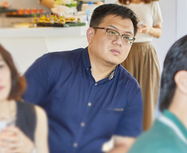 張光正醫師長期研究臉部構造,並於國內外致力醫師教學與再教育。(圖/公關照片) 張光正醫師長期研究臉部構造,並於國內外致力醫師教學與再教育。(圖/公關照片)